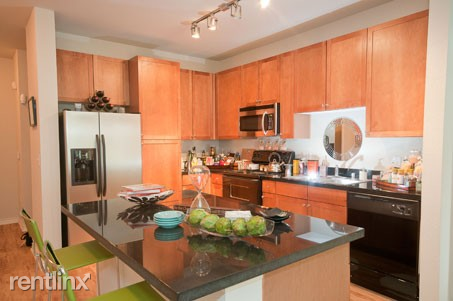 8100 Memorial Ln - Photo 3 of 8