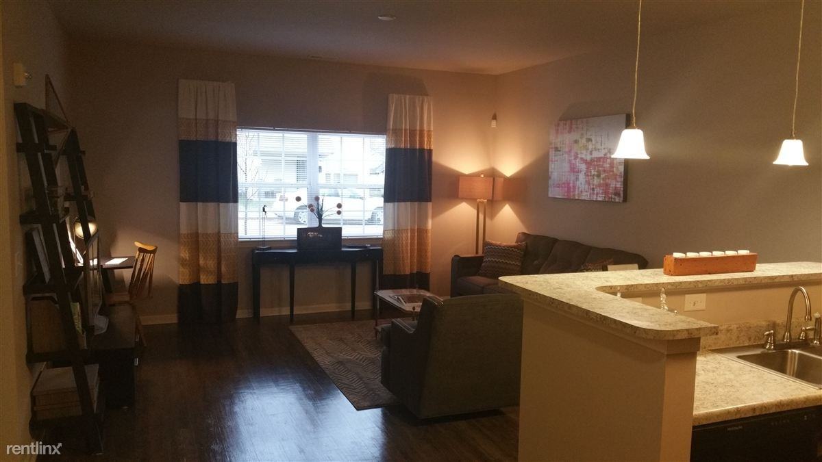 Clifton Square - Photo 3 of 6