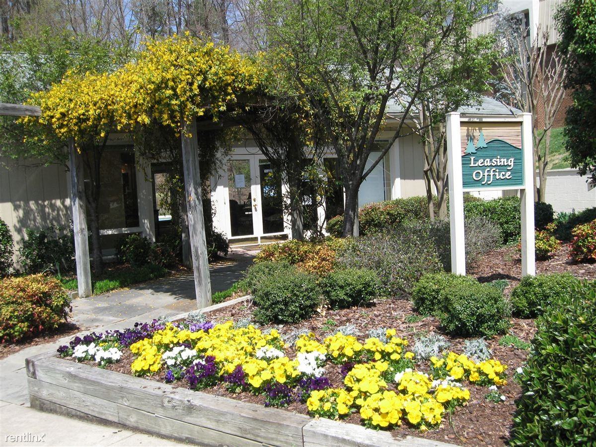 Bolinwood Condominiums - Photo 2 of 3