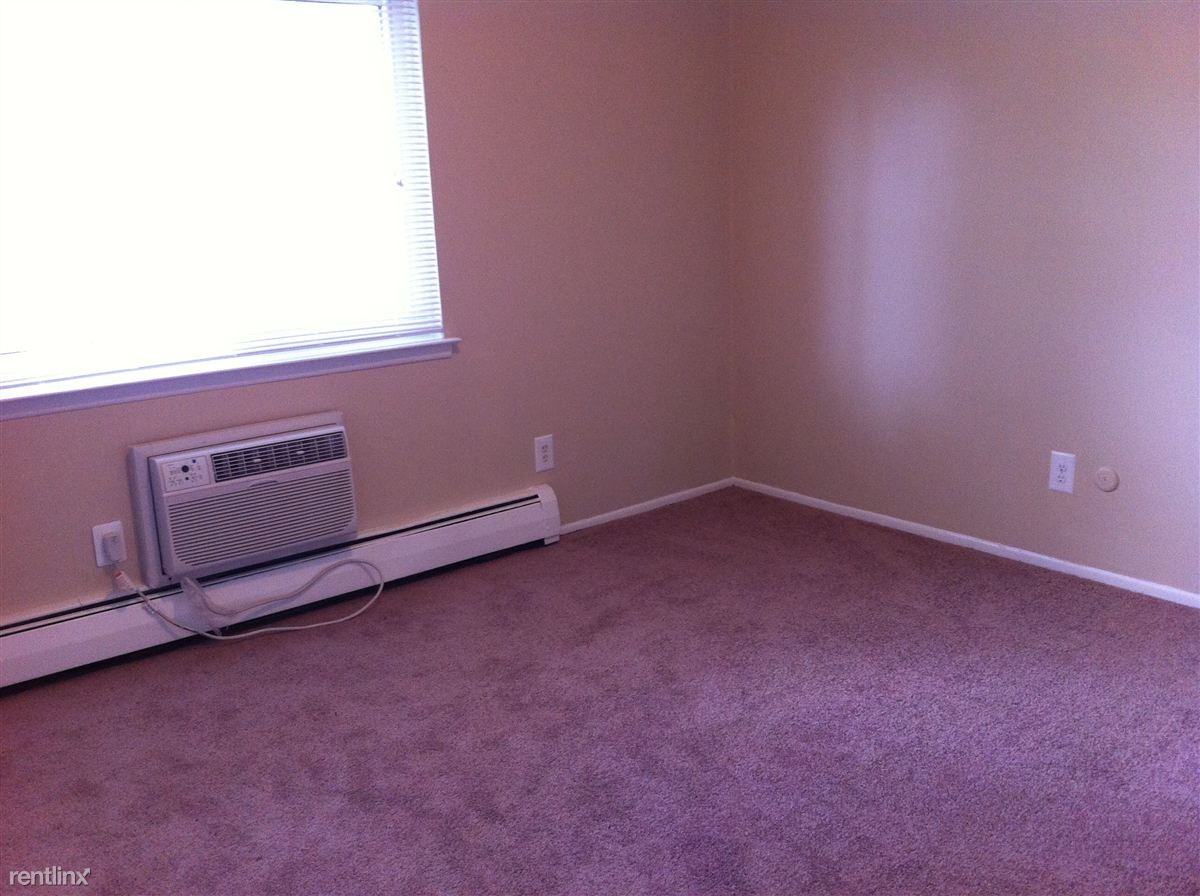 Coolidge Oaks Apartments - Photo 3 of 7