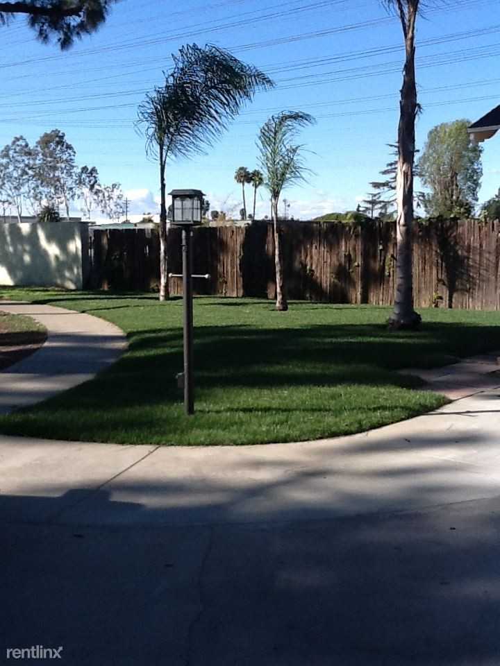 6840 Eastondale Ave - Photo 3 of 8