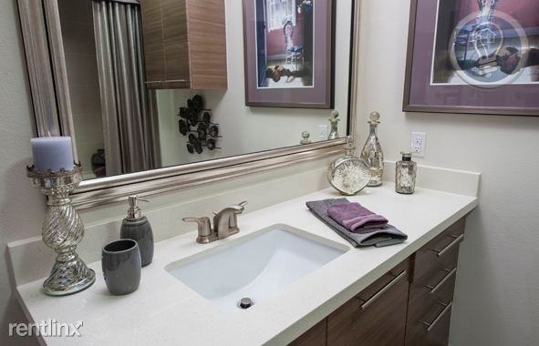 N Lamar - Property ID: 9L6274 - Photo 3 of 11