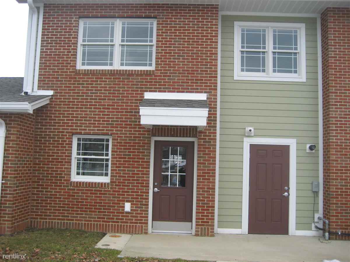 Yester Square Lp Apartments 2901 Brownlee St, McKeesport, PA 15132