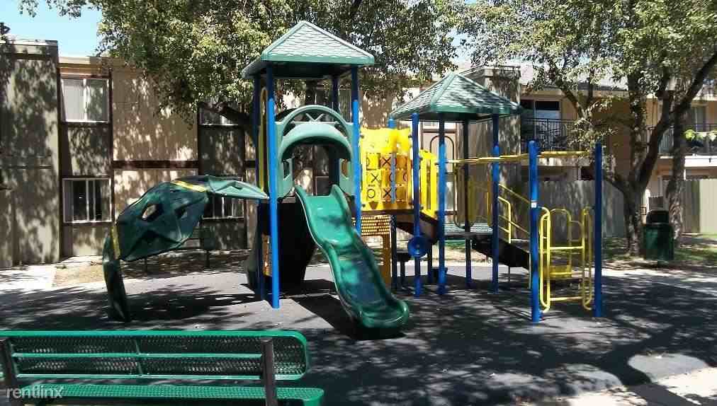 Colusa Garden Apartments - Photo 2 of 8