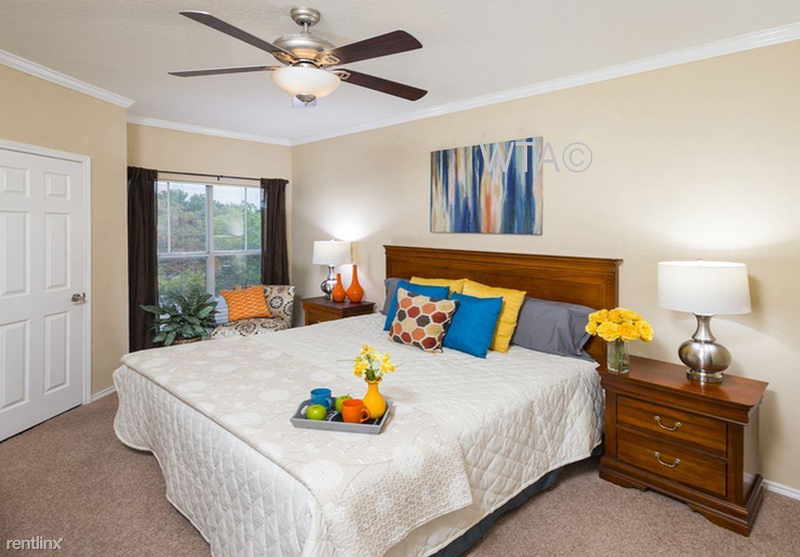 3333 Oakwell Ct - Photo 2 of 10