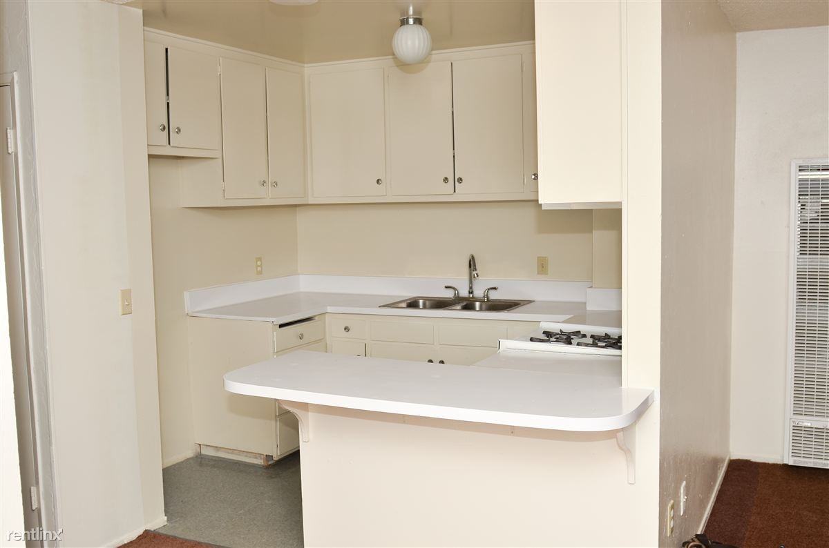 Canoga Island Apartments - Photo 3 of 3