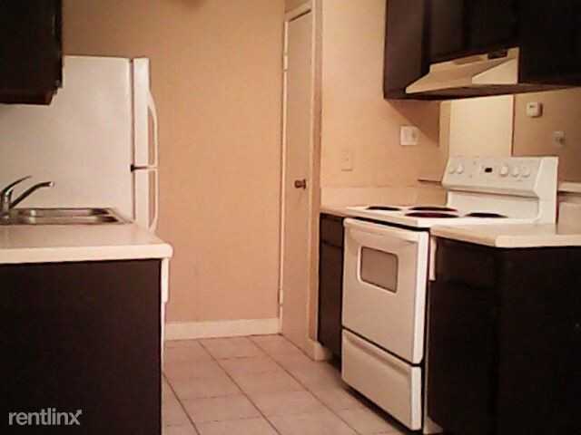 628 Lindale Dr - Photo 3 of 7