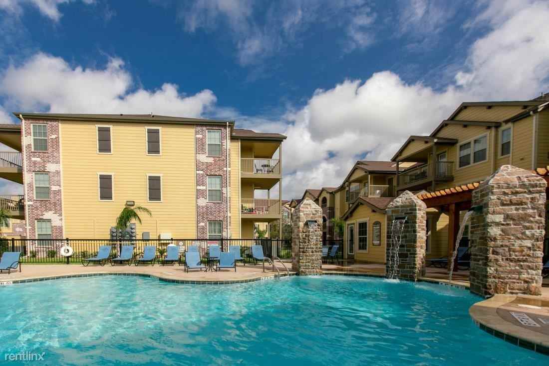 Saratoga Cimarron Apartments Saratoga Blvd, Corpus Christi, TX