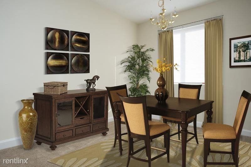 Pembridge Square - Photo 2 of 6