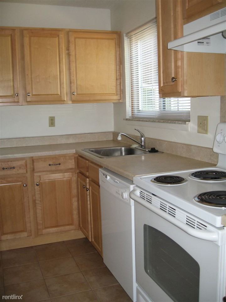 Nob Hill Apartments - Photo 2 of 13