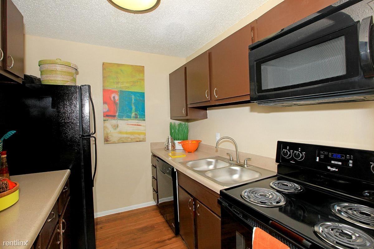 Babcock Chase Hill Apartments Babcock Rd, San Antonio, TX 78256