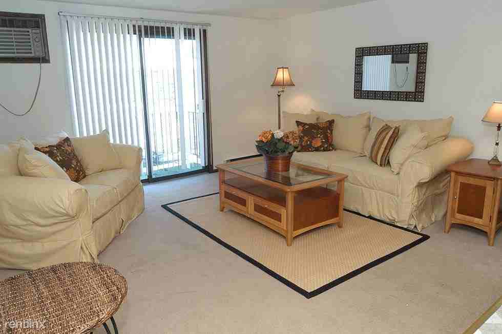 Witmer Road Apartments - Photo 2 of 10