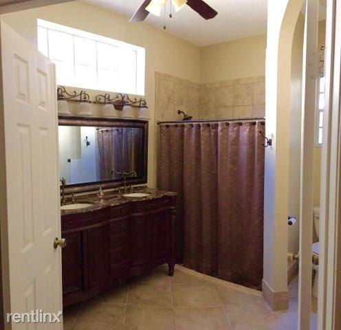 1112 Wild Cherry Ln - Photo 2 of 9