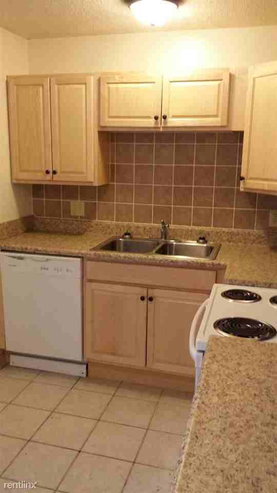 Madison Apartments - Photo 3 of 8