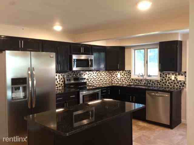 312 Hall Ave - Photo 2 of 10
