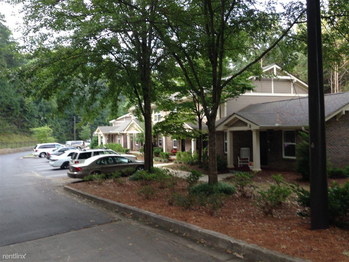 Ellijay East Apartments - Photo 3 of 11