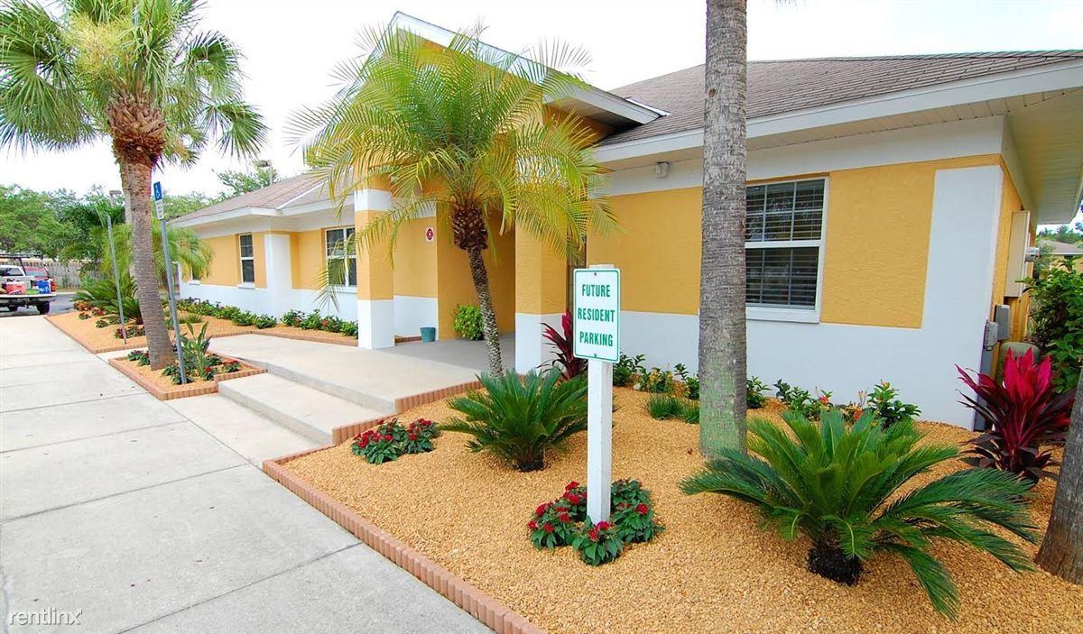 Elm Lake Apartments - Photo 3 of 6