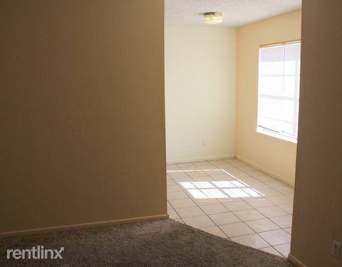 702 W Calle Sur St - Photo 3 of 7