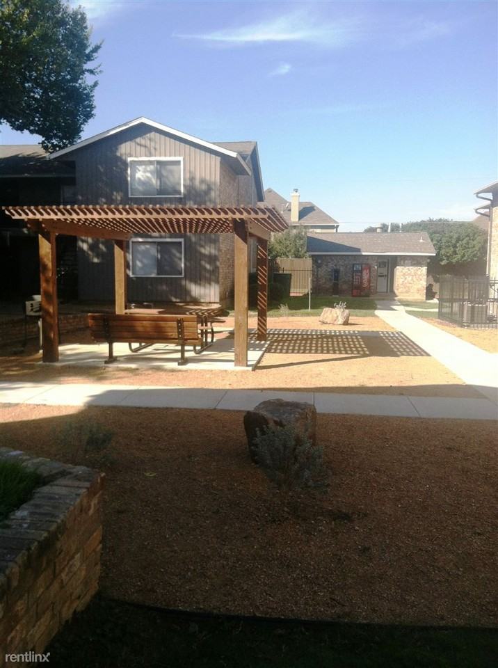 Ridgecrest Apartment Homes - Photo 3 of 9