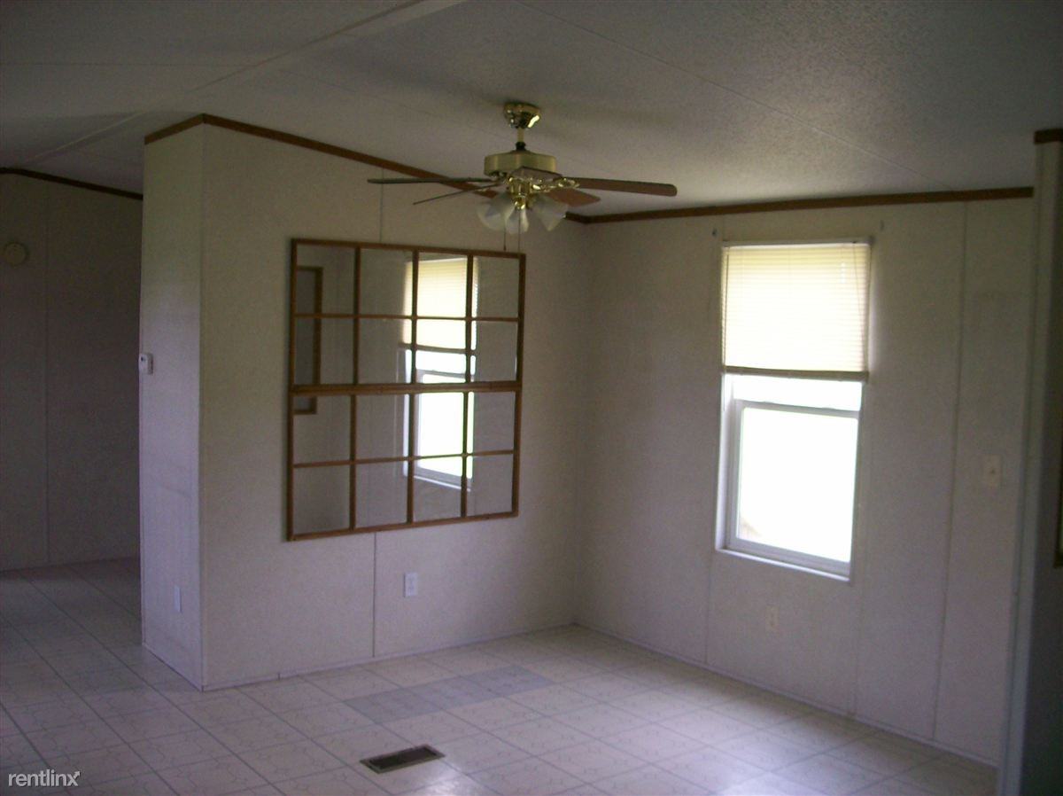 11978 Holiday Ln - Photo 3 of 7