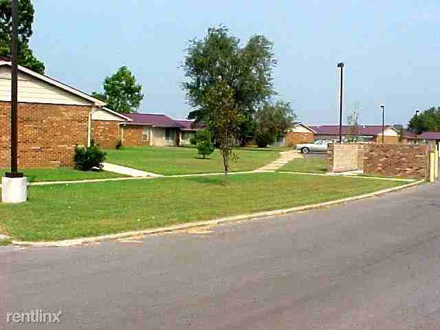 Malden Garden Apartments - Photo 2 of 4