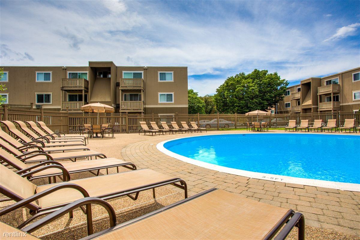 Willowbrook Apartments 825 Pontiac Ave, Cranston, RI 02910 Zumper