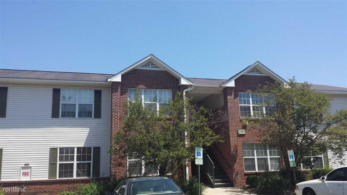 Laurelwood Park Apartments - Photo 2 of 15