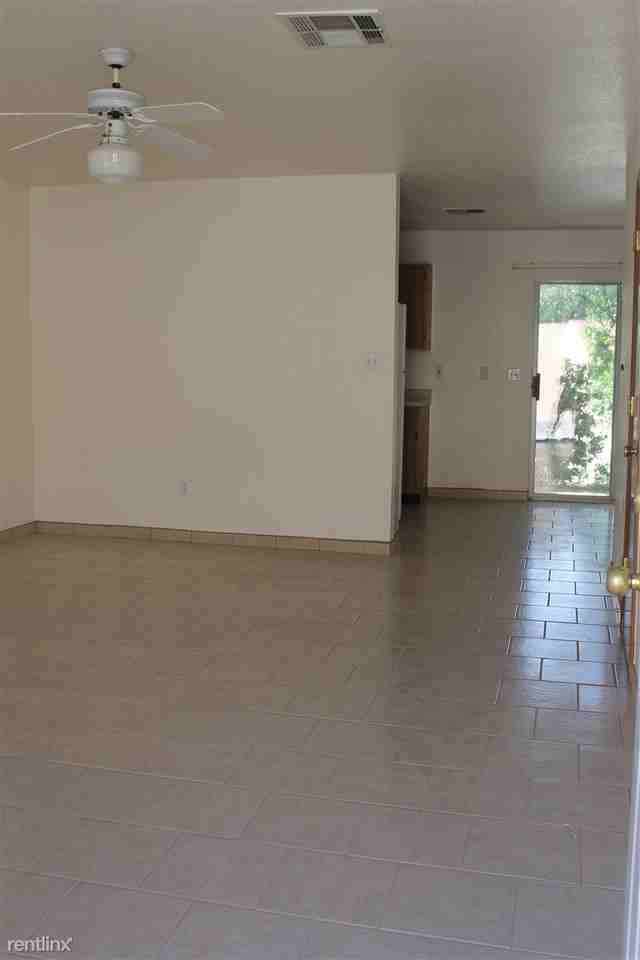 Casa Bella Apartments - Photo 2 of 10