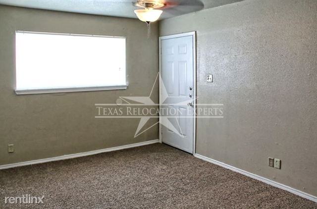 Loop 410 and Bandera ID 1295 - Photo 3 of 6