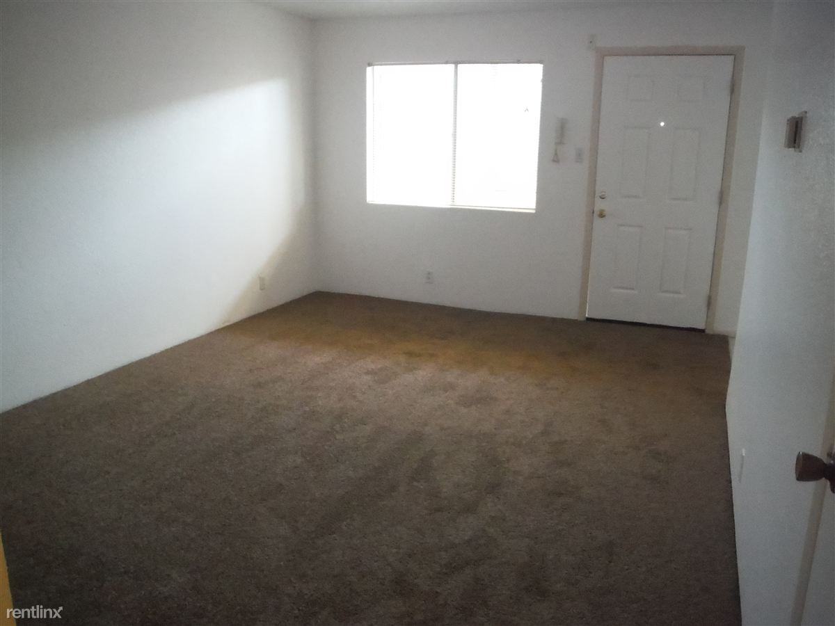 lucaya east - Photo 2 of 13