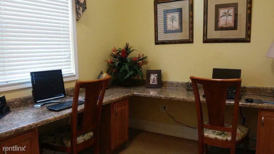 Pines at Warrington Apartments - Photo 2 of 4