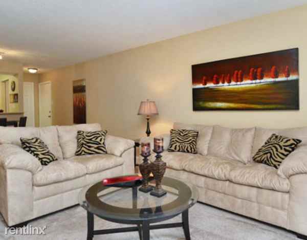 Stewart @ Pine - Photo 2 of 15