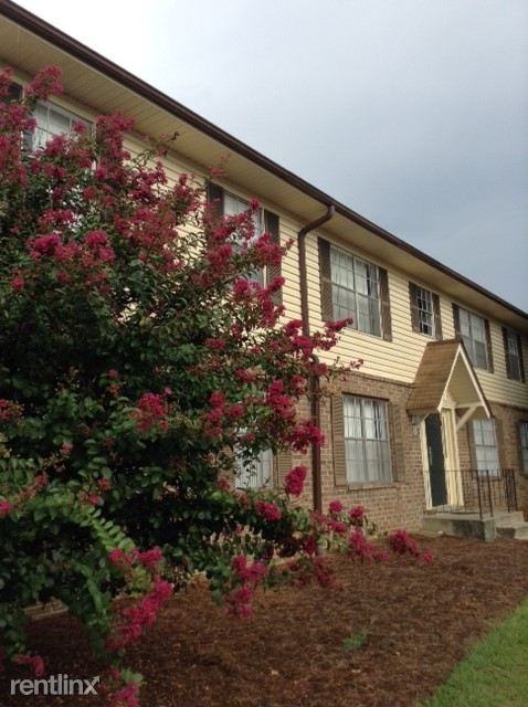 Ballard Way Apartments - Photo 2 of 4