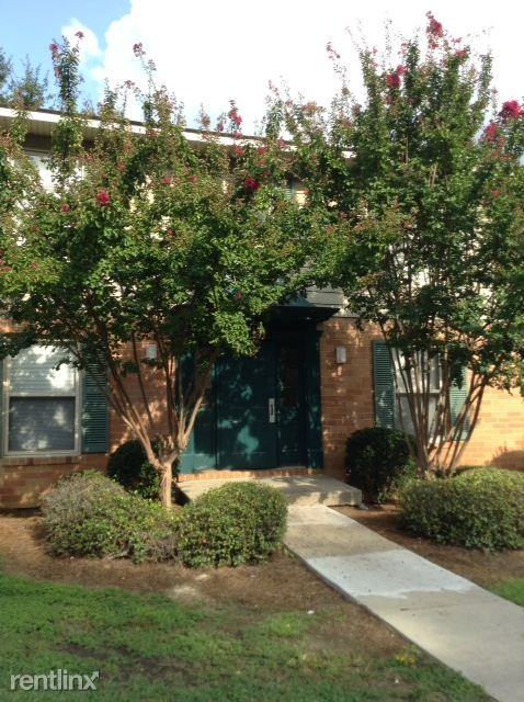 Blossom Hill Apartments - Photo 3 of 3