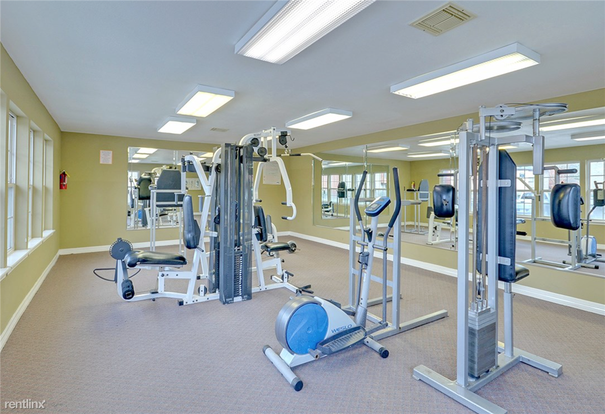 Houston Rosslyn @ Tomball Pkwy - Photo 3 of 12