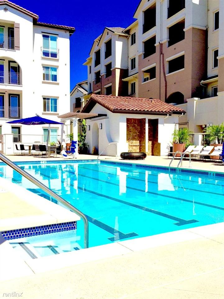 Torrey Gardens - Photo 2 of 29