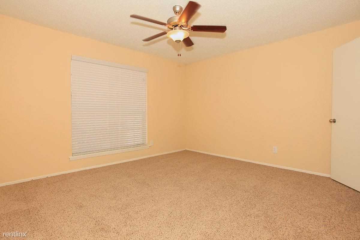 Lane @ Ave H - Photo 2 of 22