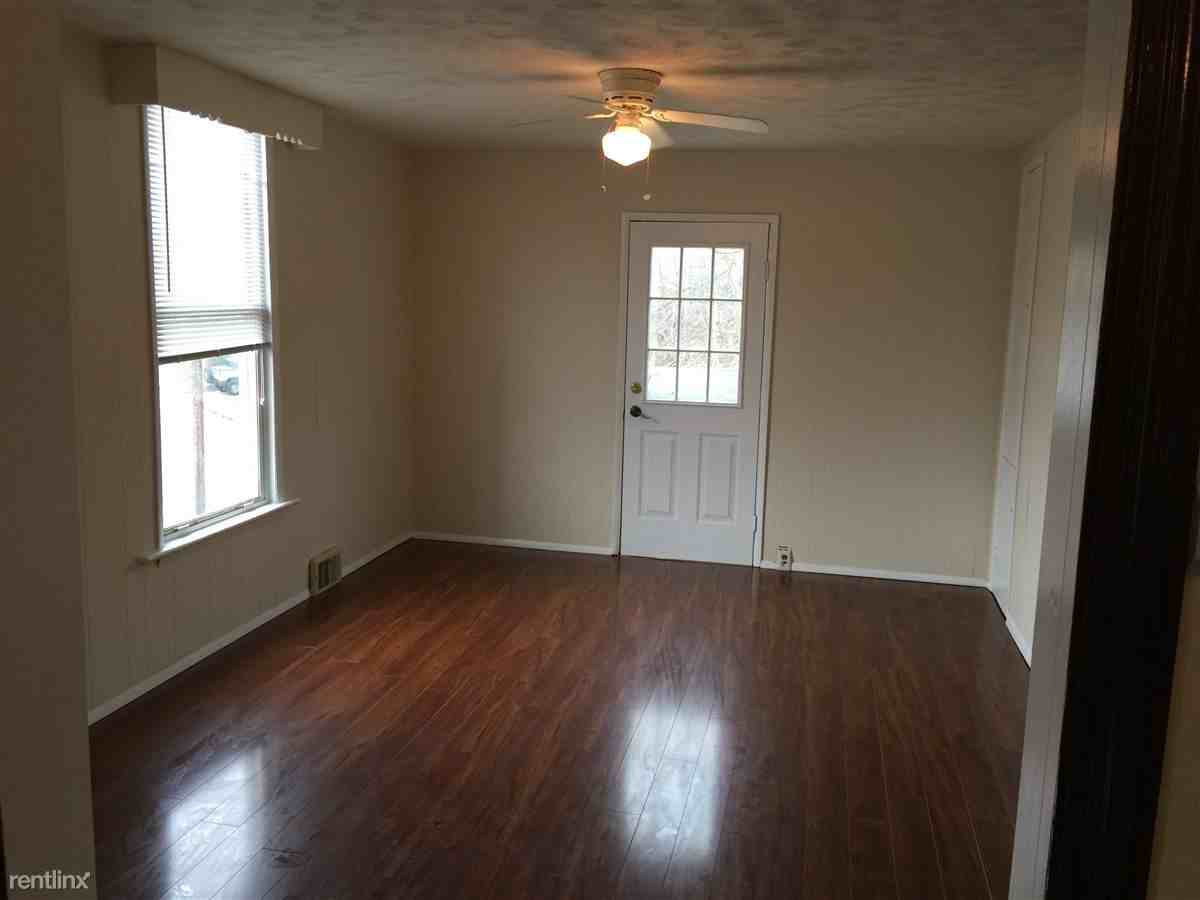 Victoria Square Complex - Photo 2 of 3