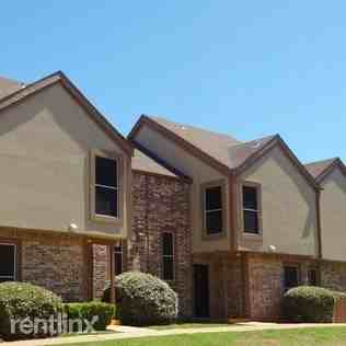 Royal @ Suncrest - Photo 2 of 15