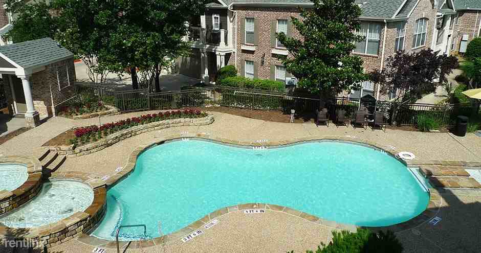 Thomas @ Milsop - Photo 2 of 17