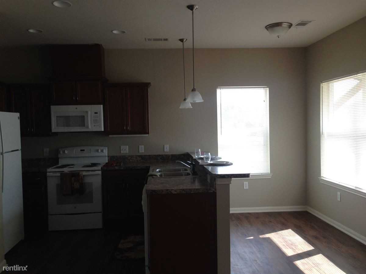 Hidden Glen - Photo 3 of 13