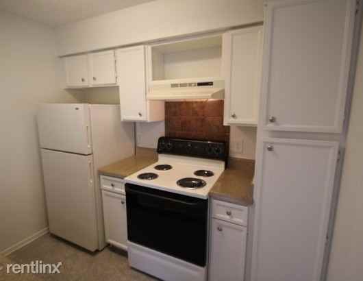 Broadway Rosehill Rd Apartments Broadway Blvd, Garland, TX 75043