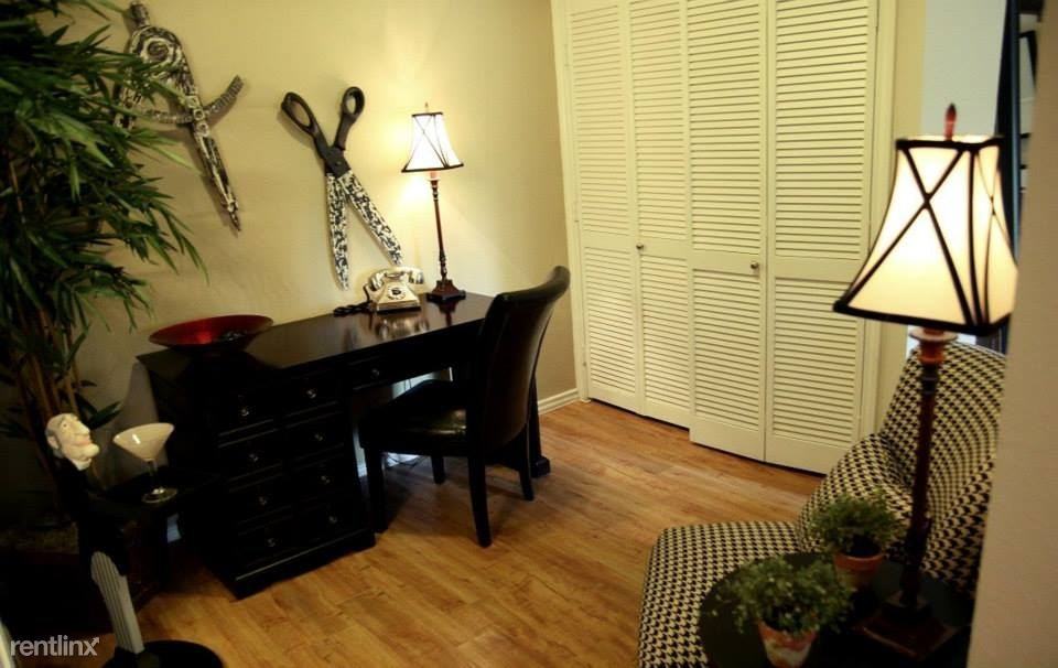 Yager @ Nature - Photo 3 of 14