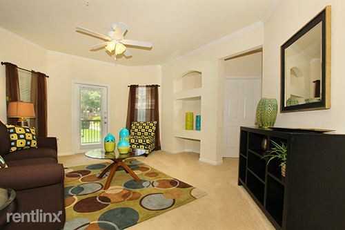 Nancy Jane @ Wade Blvd - Photo 2 of 10