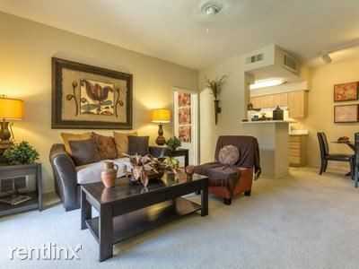 The Retreat at Speedway - Photo 2 of 15