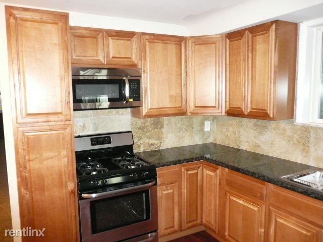 8851 Tackles Ct - Photo 3 of 9