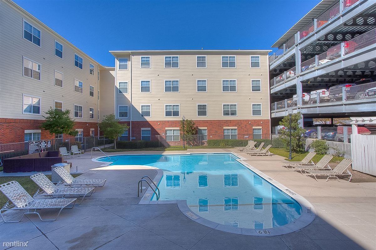 Bosque Crossing Apartments - Photo 2 of 8