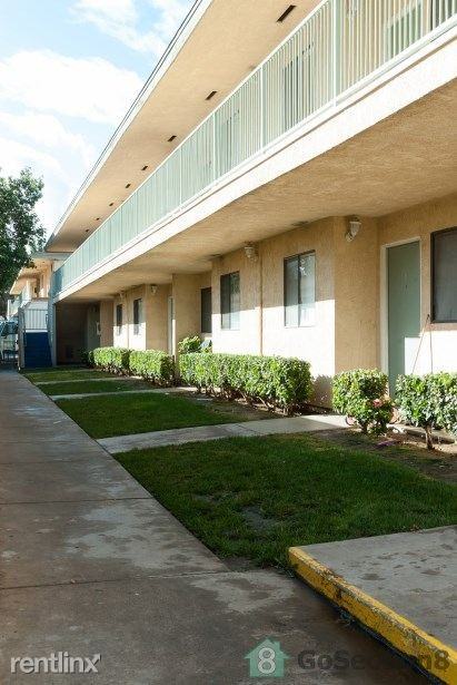 Aventine Court Apartments - Photo 2 of 8