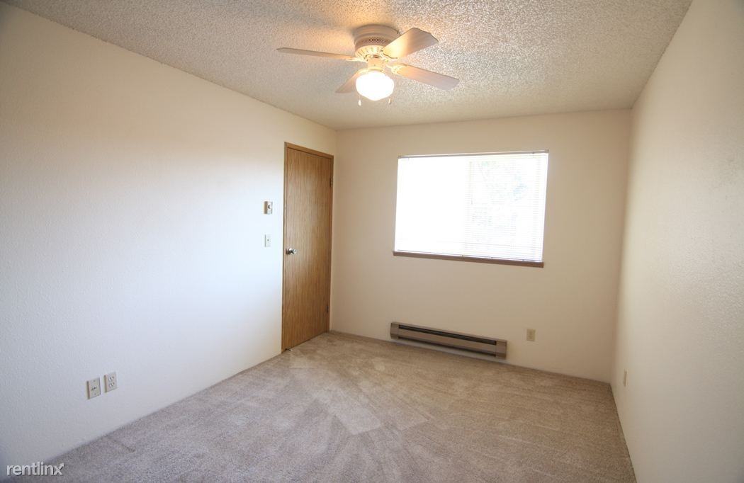 Cobble Court Apartments - Photo 2 of 17