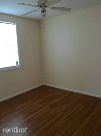 Cedar Pines Apartments - Photo 3 of 5